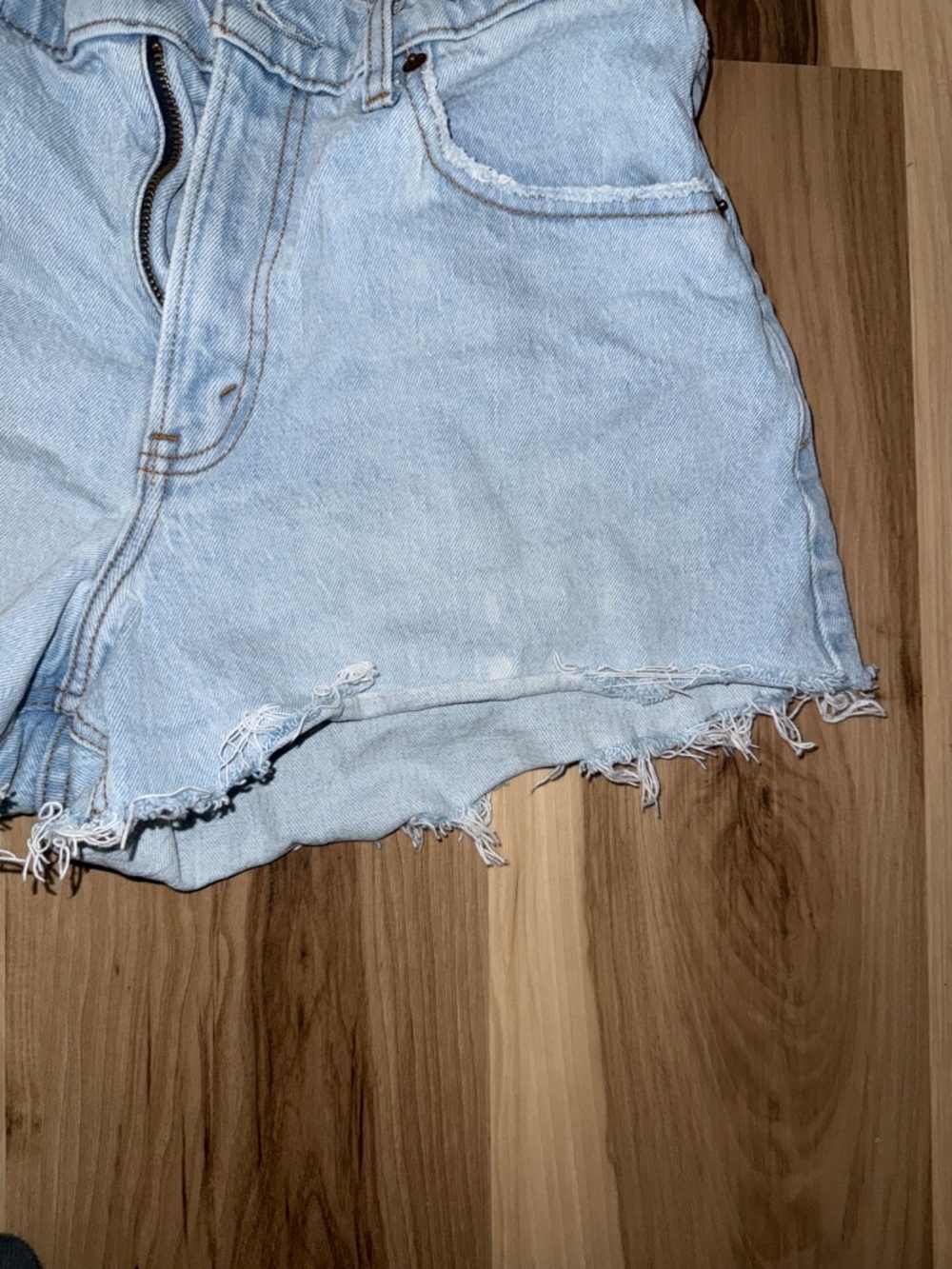 A&F Light Wash High-Rise Denim Cutoff Shorts - Picture 4 of 7